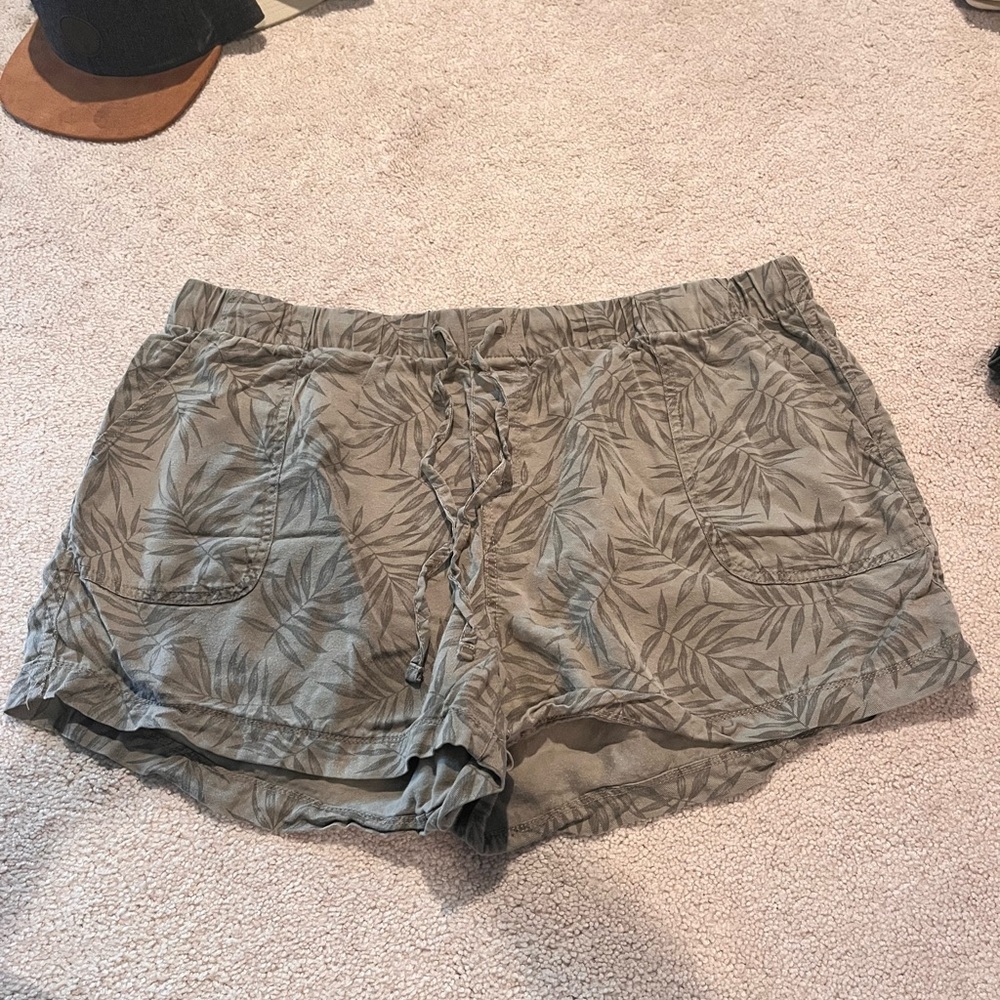 Gap Cargo Shorts